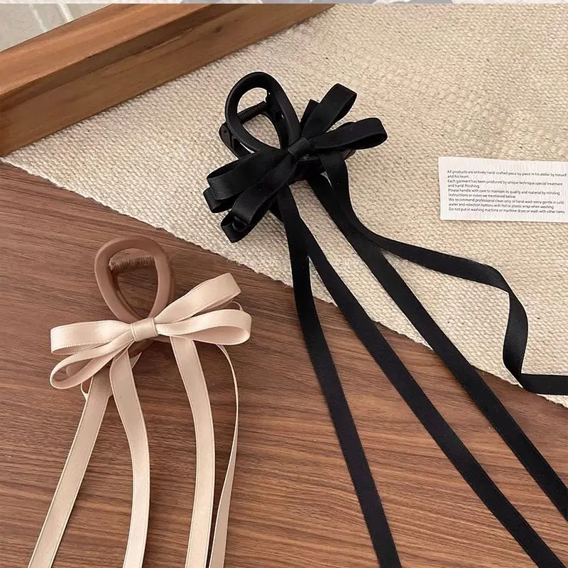 Black Elegant Shark Clip Hairpin for Women