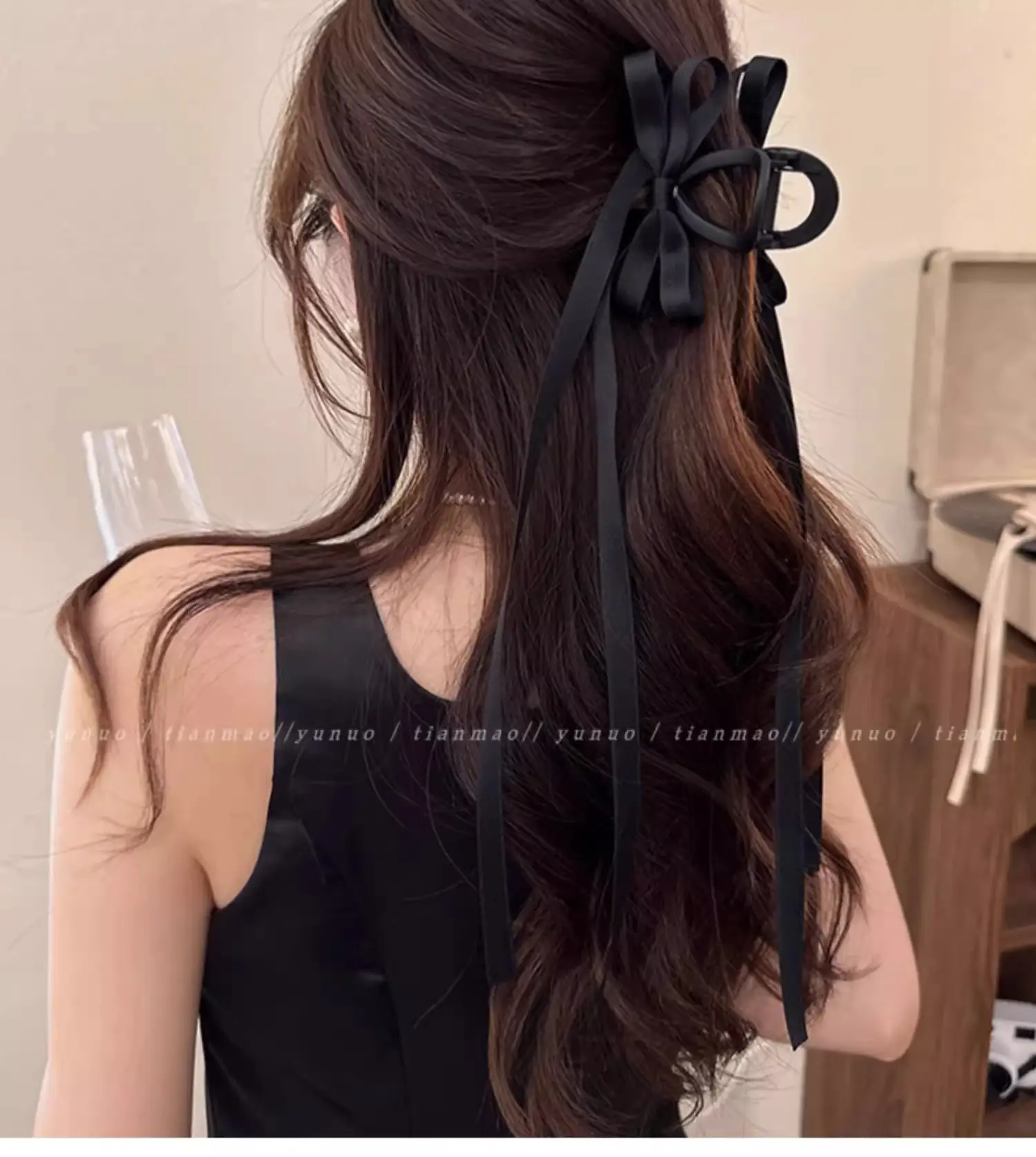 Black Elegant Shark Clip Hairpin for Women — feature 6