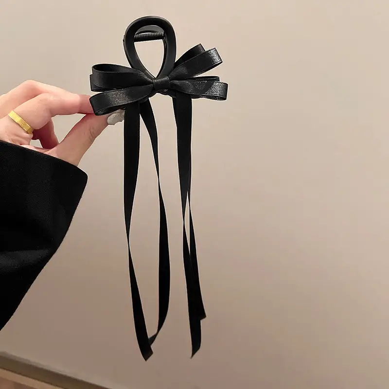 Black Elegant Shark Clip Hairpin for Women