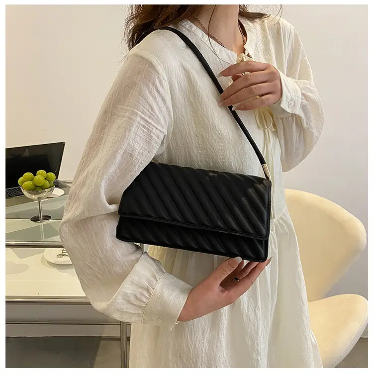 Women's Brown Textured Shoulder Bag 2023 Summer — feature 10