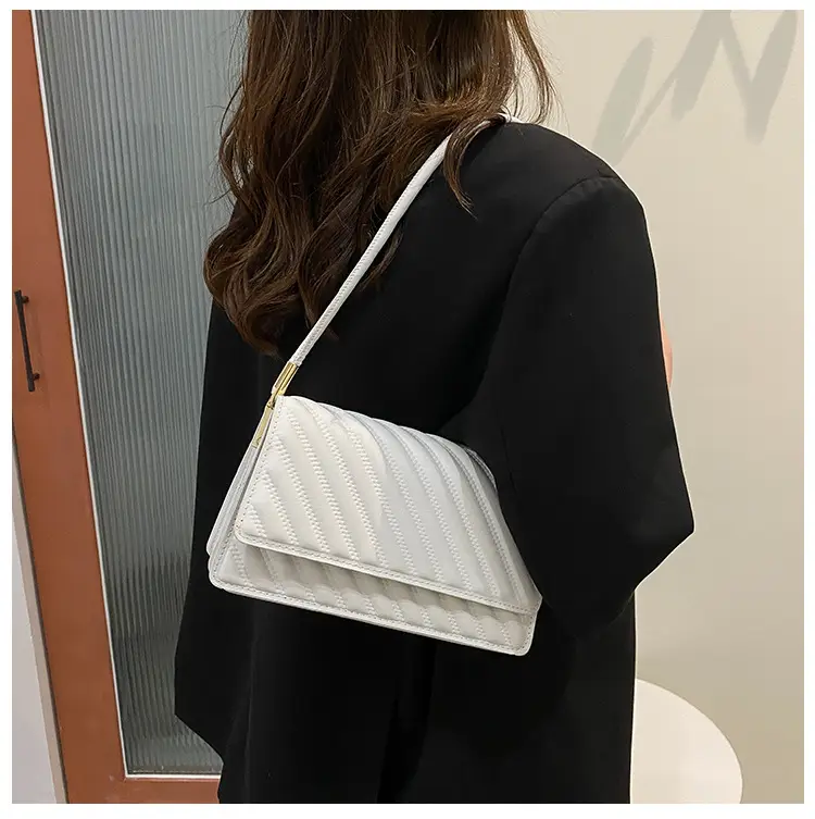 Women's Brown Textured Shoulder Bag 2023 Summer — feature 18