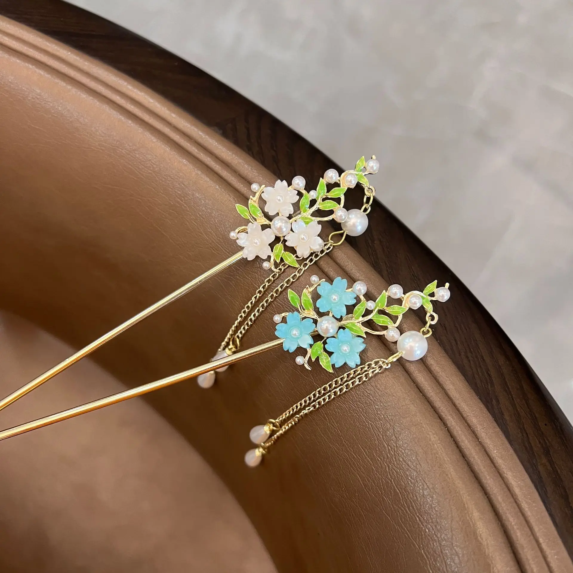 Chinese Style Walking Tassel Hairpin for Women - Image 6