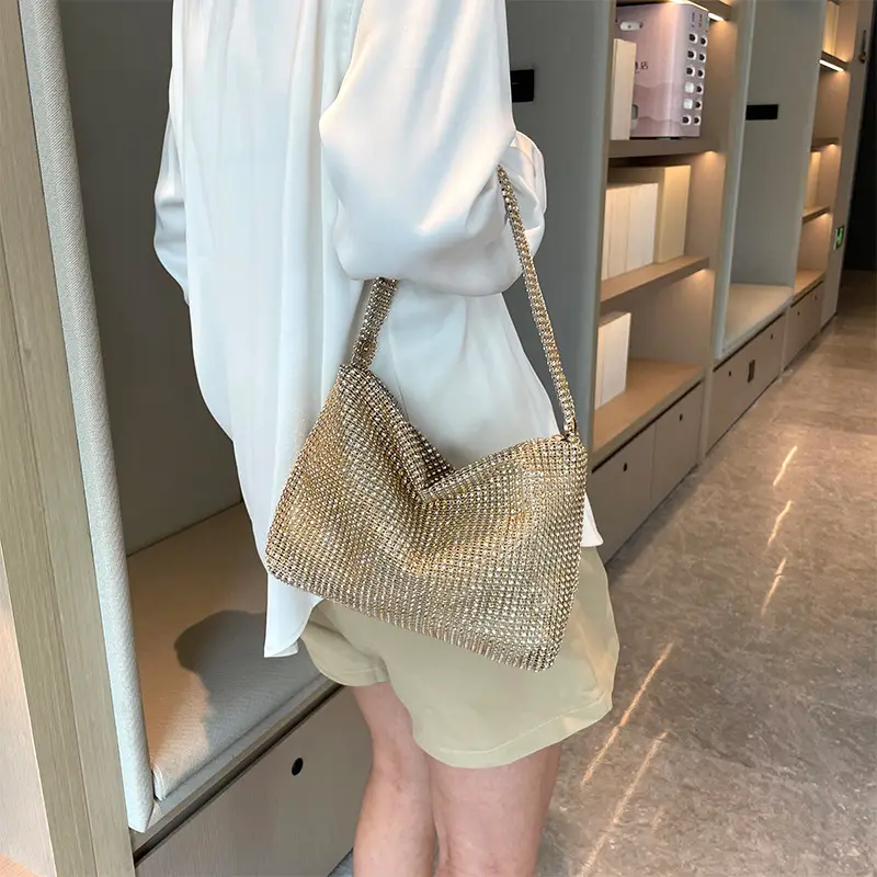 2023 Summer Women's Distinctive Black Knitted Shoulder Bag - Image 7