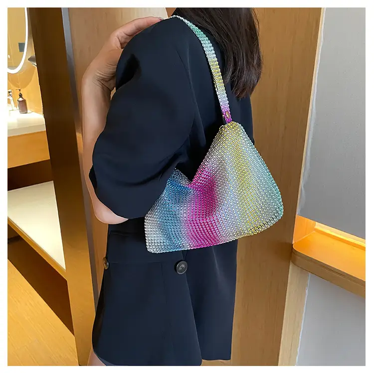 2023 Summer Women's Distinctive Black Knitted Shoulder Bag — feature 20