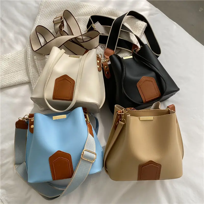Black Shoulder Bag with Brown Accent for Women - Image 7