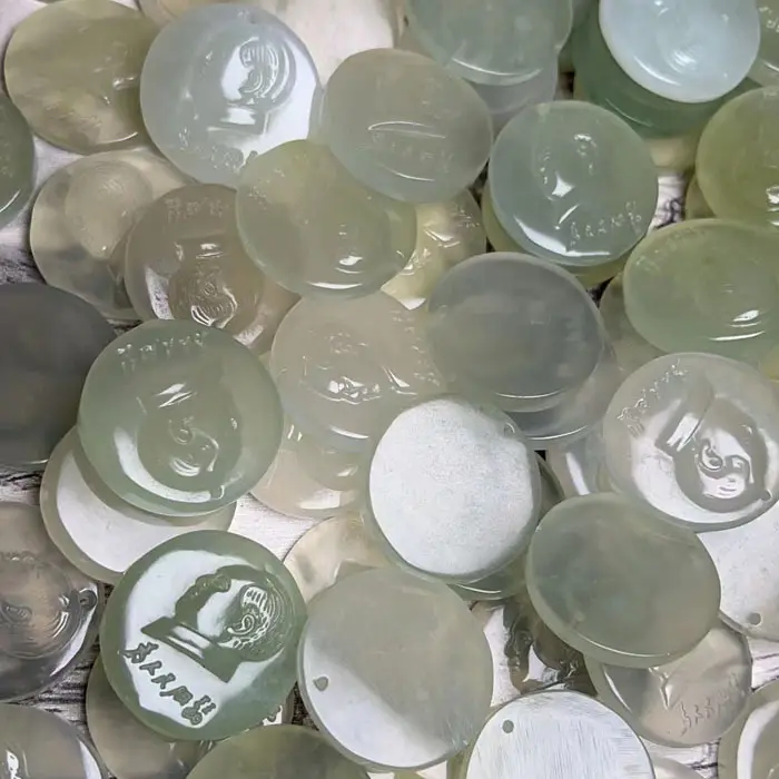 Natural Jade Maoze Dong Statue Pendant Xiuyu Avatar Round Wholesale - Image 3
