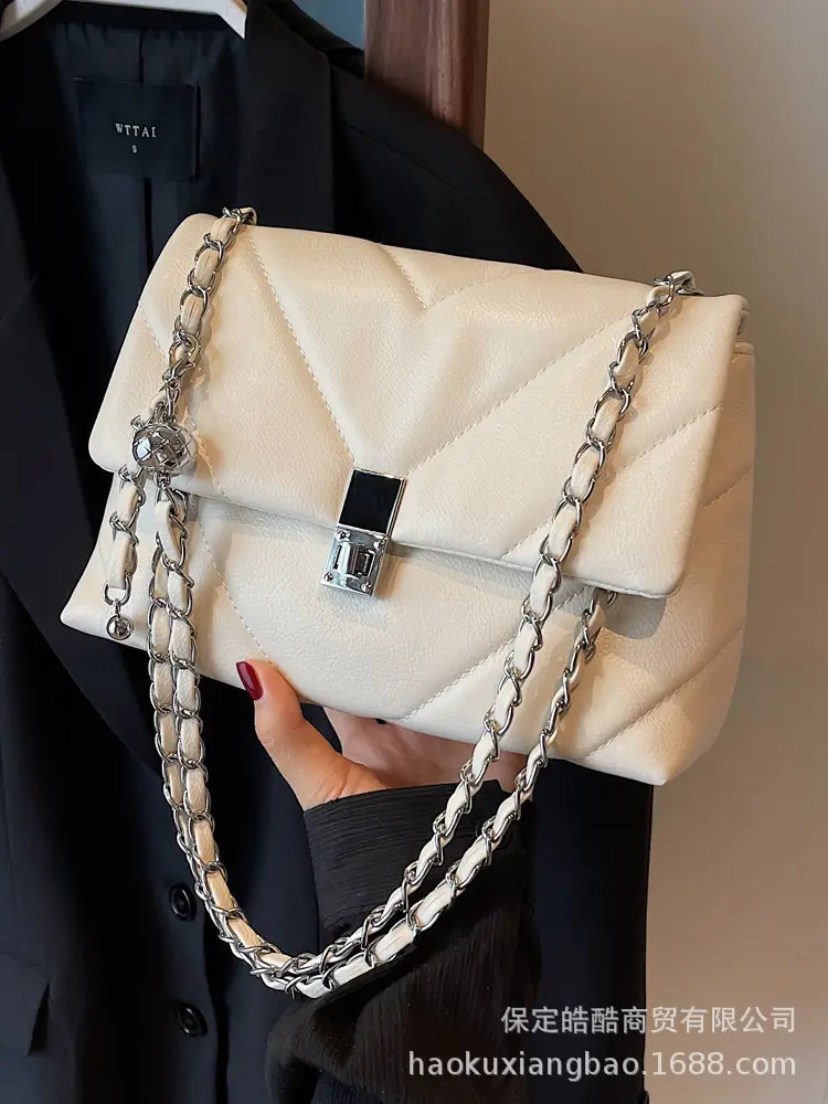 Chain Crossbody Bag Cream Diamond Embroidery 2023 - Image 6