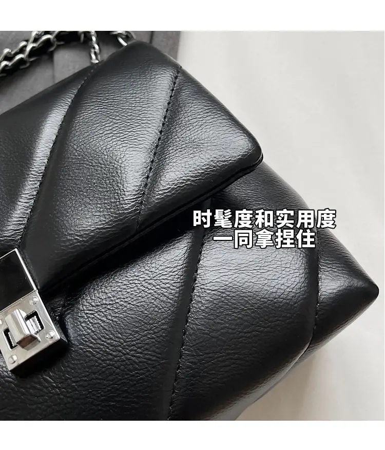 Chain Crossbody Bag Cream Diamond Embroidery 2023 — feature 4