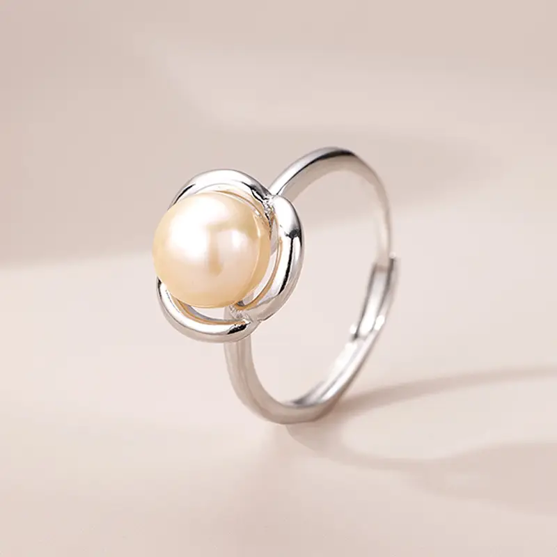 Women's French Retro Flower Ring Silver Plated - Image 4