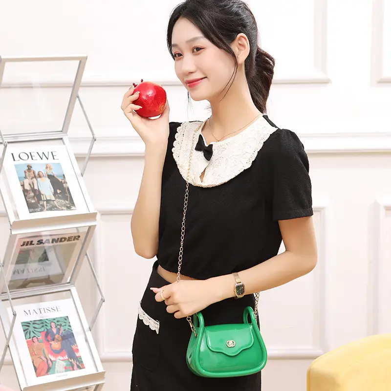 Women's Green Shoulder Bag 2023 Fashion Trend