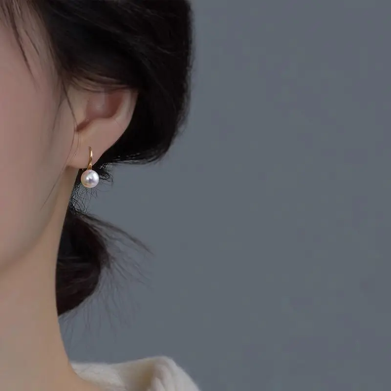 S925 Silver Pearl Earrings for Women Elegant Luxury - Image 3