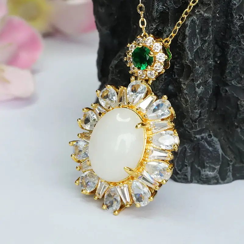 Guan Yu White Jade Pendant Necklace with Emerald Top — feature 8
