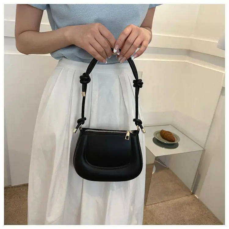 Beige High-End Women's Shoulder Crossbody Bag 2026 — feature 15