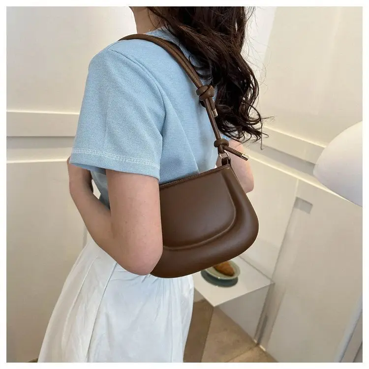 Beige High-End Women's Shoulder Crossbody Bag 2026 — feature 20