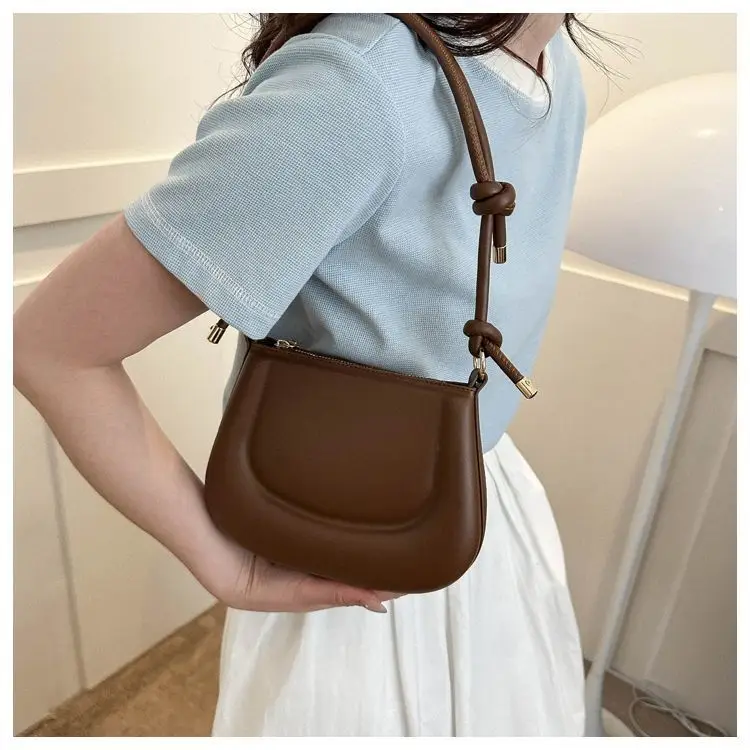 Beige High-End Women's Shoulder Crossbody Bag 2026 — feature 24