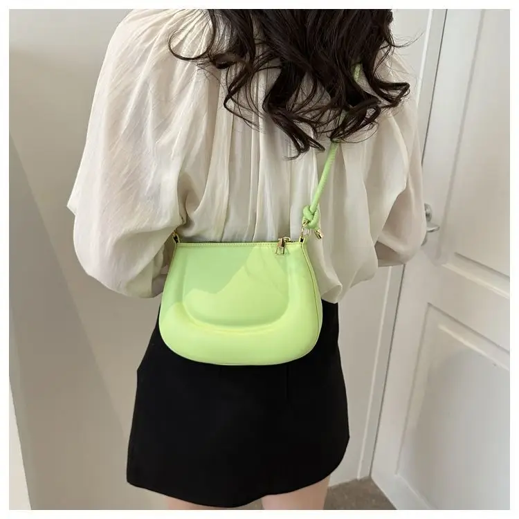 Beige High-End Women's Shoulder Crossbody Bag 2026 — feature 39