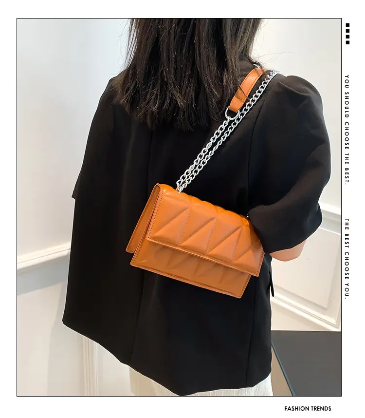 Women's Chain Shoulder Bag 2023 New Style Square Bag — feature 1