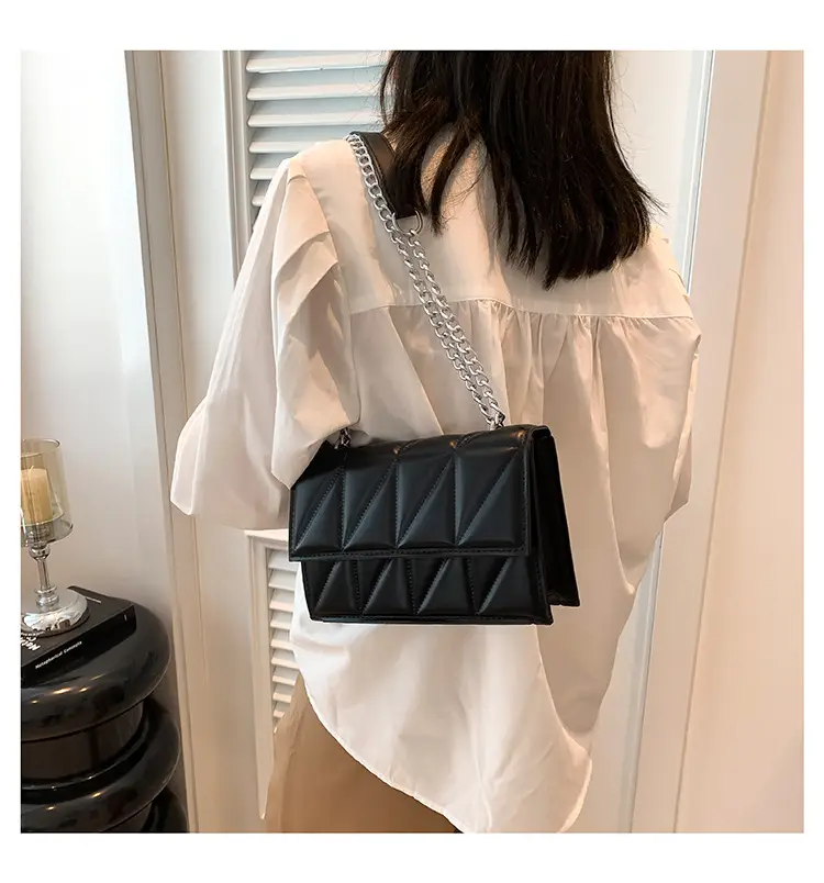 Women's Chain Shoulder Bag 2023 New Style Square Bag — feature 18