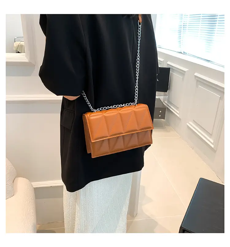 Women's Chain Shoulder Bag 2023 New Style Square Bag — feature 19