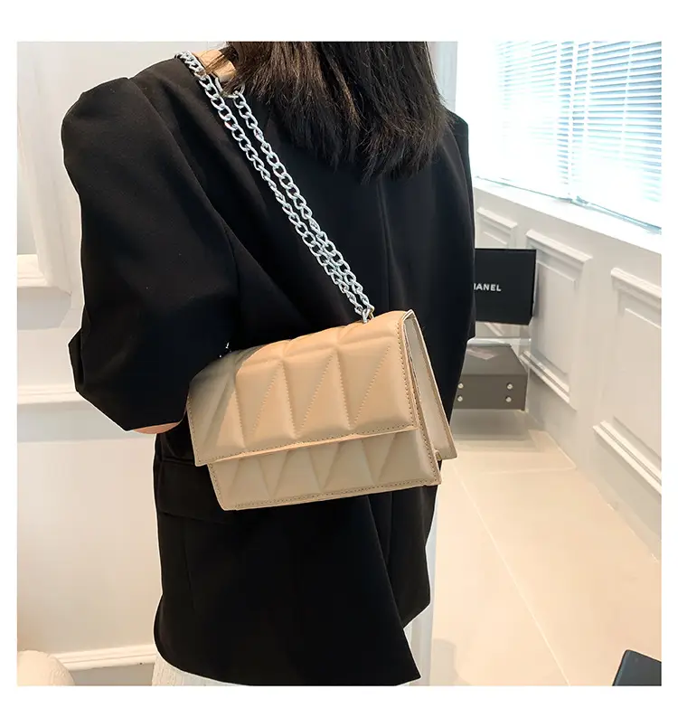 Women's Chain Shoulder Bag 2023 New Style Square Bag — feature 21
