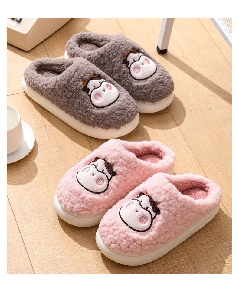 Winter Cow-Themed Cotton Slippers for Women and Couples, Indoor Home Thick-Soled Non-Slip Warm Slippers with a Soft Cushioning Feel, Cow-Style for Men — feature 16