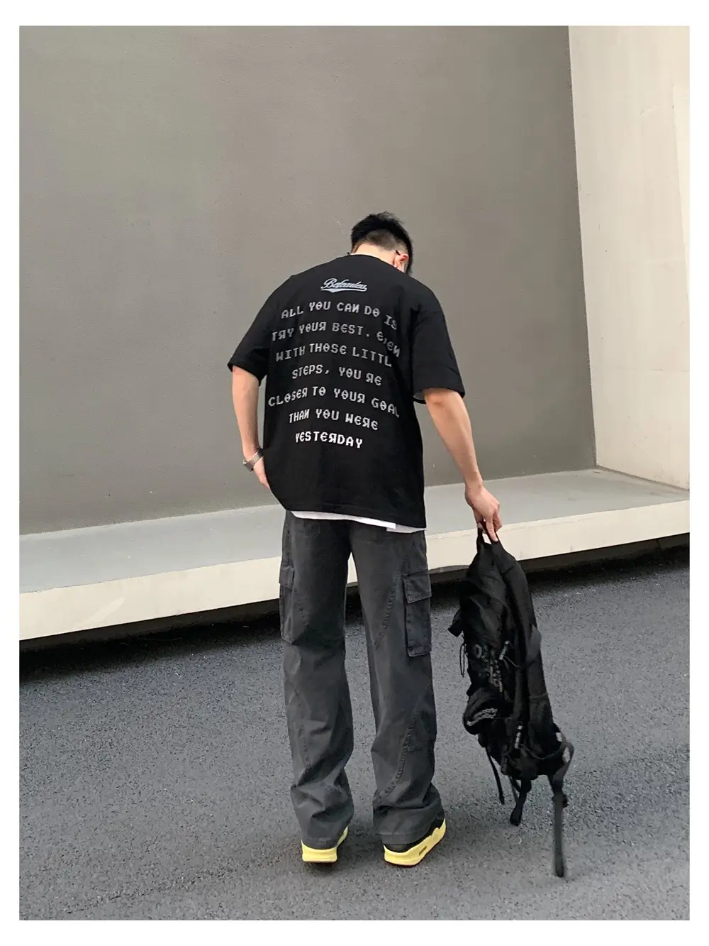 Men's Green Cargo Pants with Vintage Graphic T-Shirt — feature 13