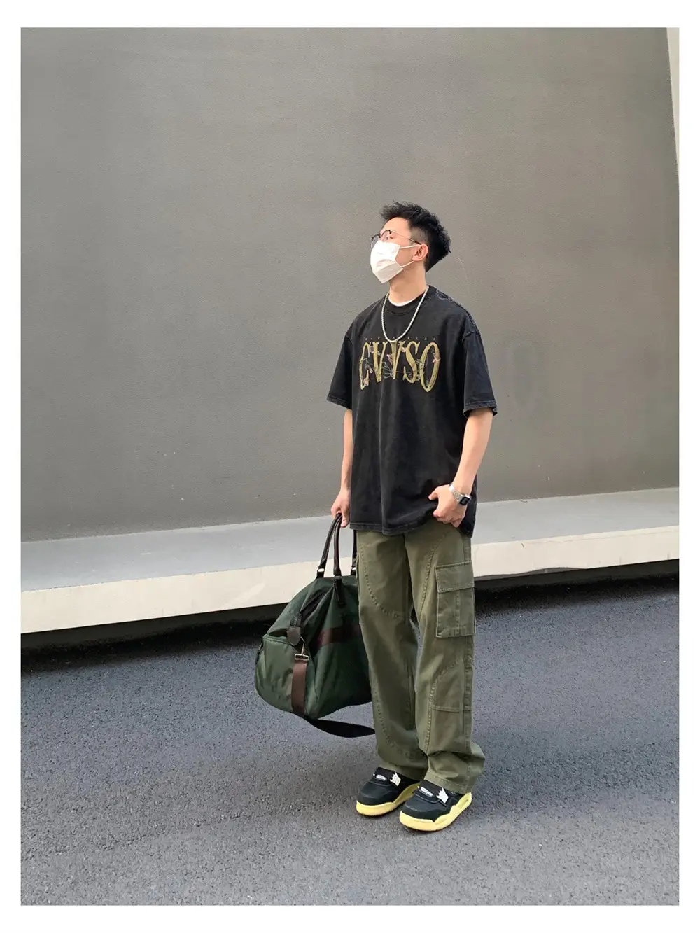 Men's Green Cargo Pants with Vintage Graphic T-Shirt — feature 14
