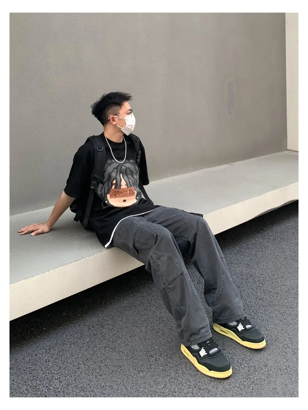 Men's Green Cargo Pants with Vintage Graphic T-Shirt — feature 16