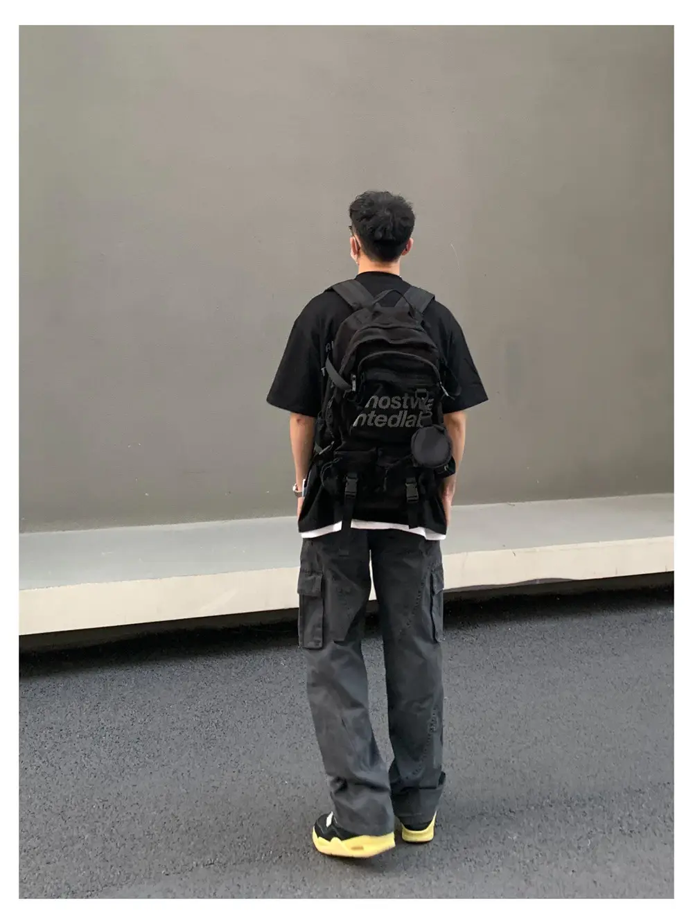 Men's Green Cargo Pants with Vintage Graphic T-Shirt — feature 9