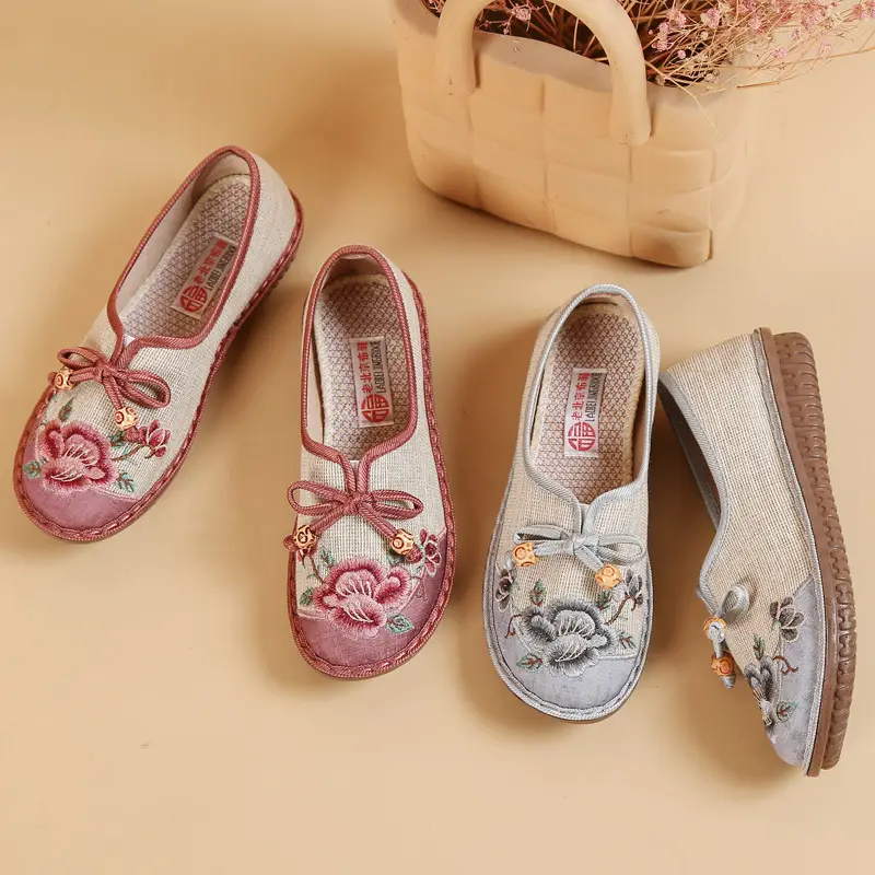 Ethnic Style Embroidered Shoes for Women, Retro Fashion Flats-Soled Mom Shoes, Comfortable Soft-Soled Old Beijing Cloth Shoes for Women - Image 5