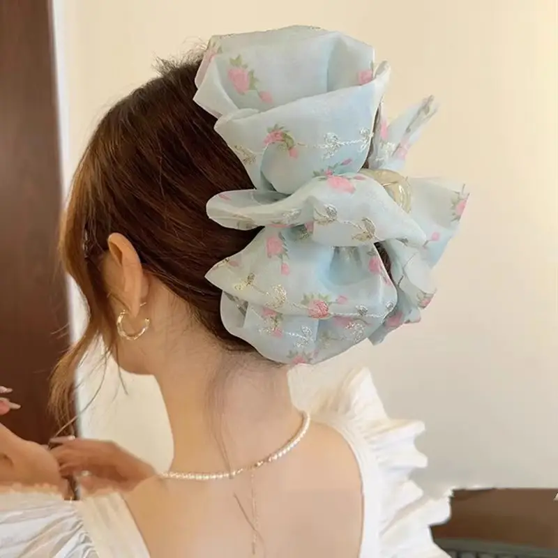 New Double-Sided Mesh Cloud Clip for Women - Image 10