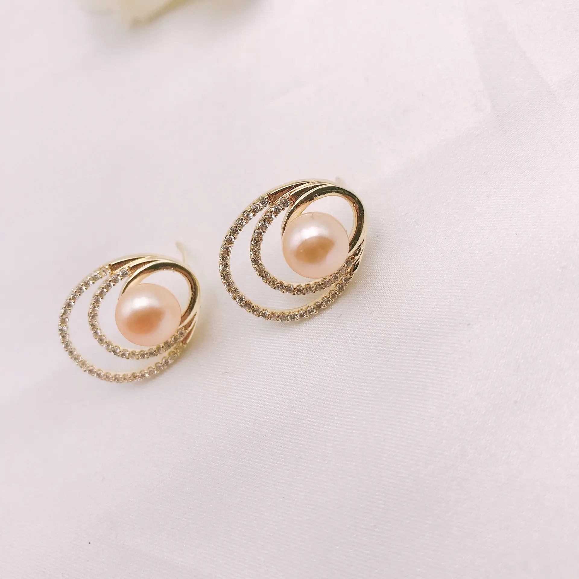 Natural Freshwater Pearl Earrings Three-Ring Set — feature 7