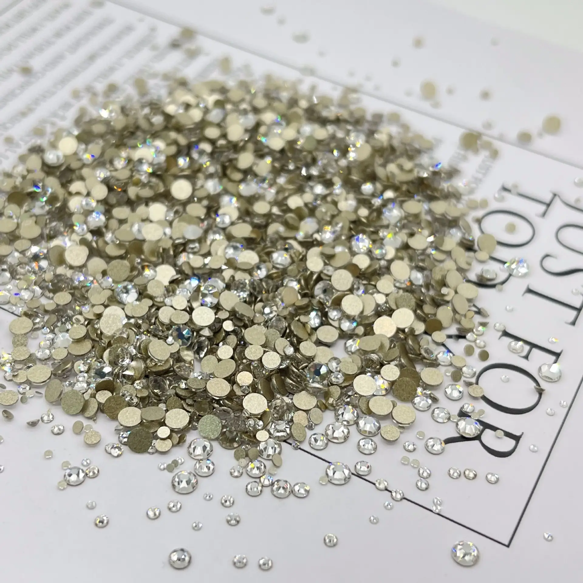 33 Cut Flats Bottom Round White Imitation Jewelry — feature 1