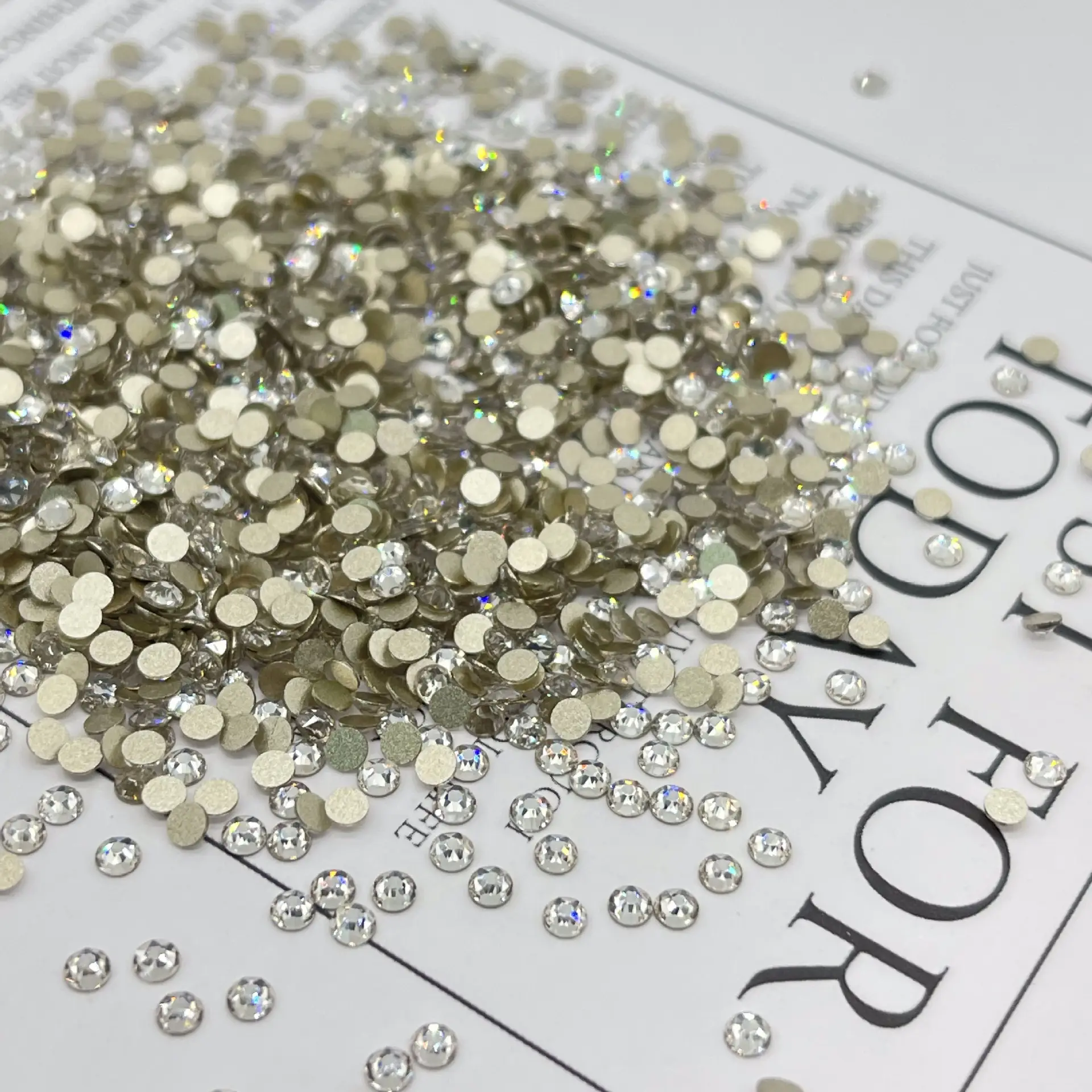 33 Cut Flats Bottom Round White Imitation Jewelry — feature 2