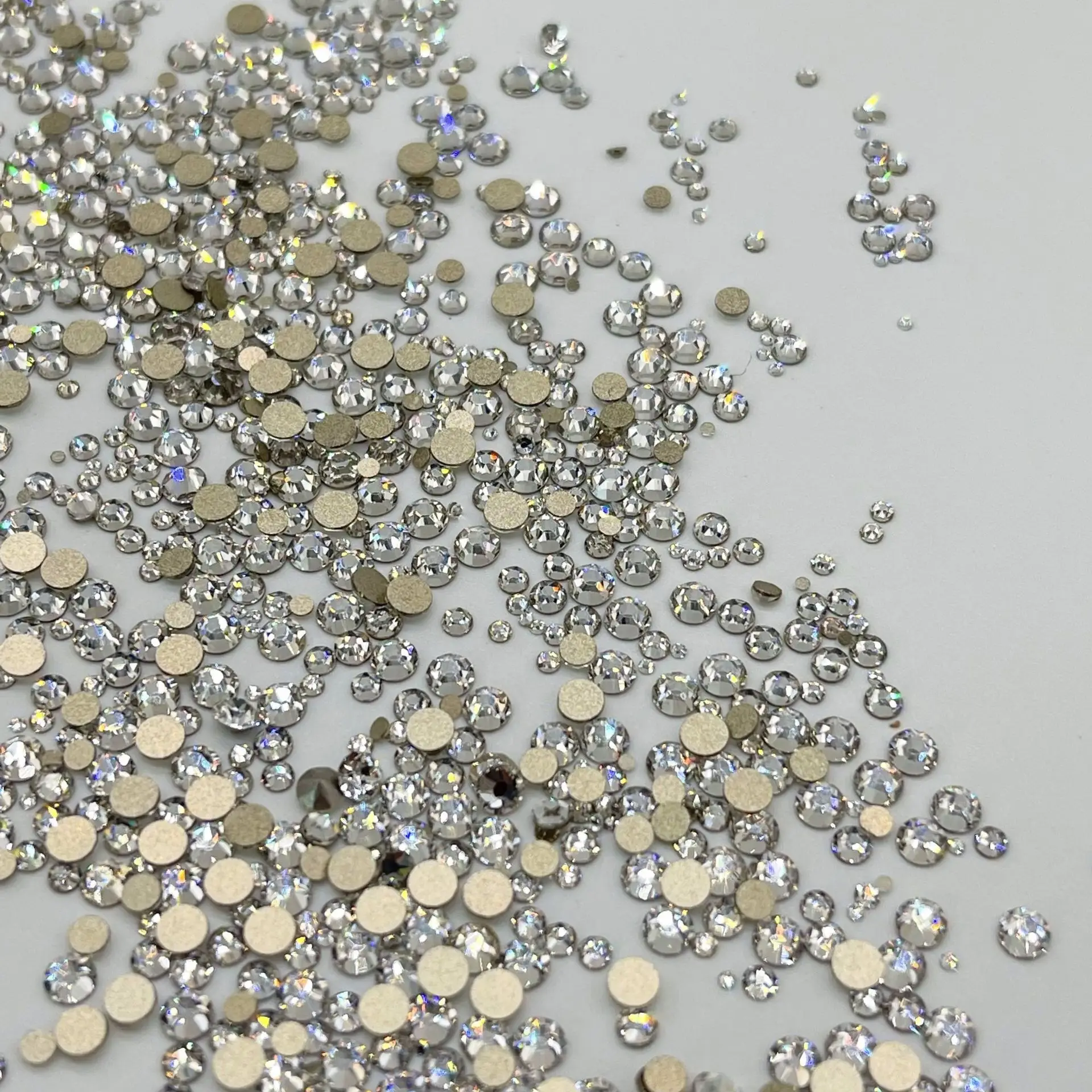 33 Cut Flats Bottom Round White Imitation Jewelry — feature 3