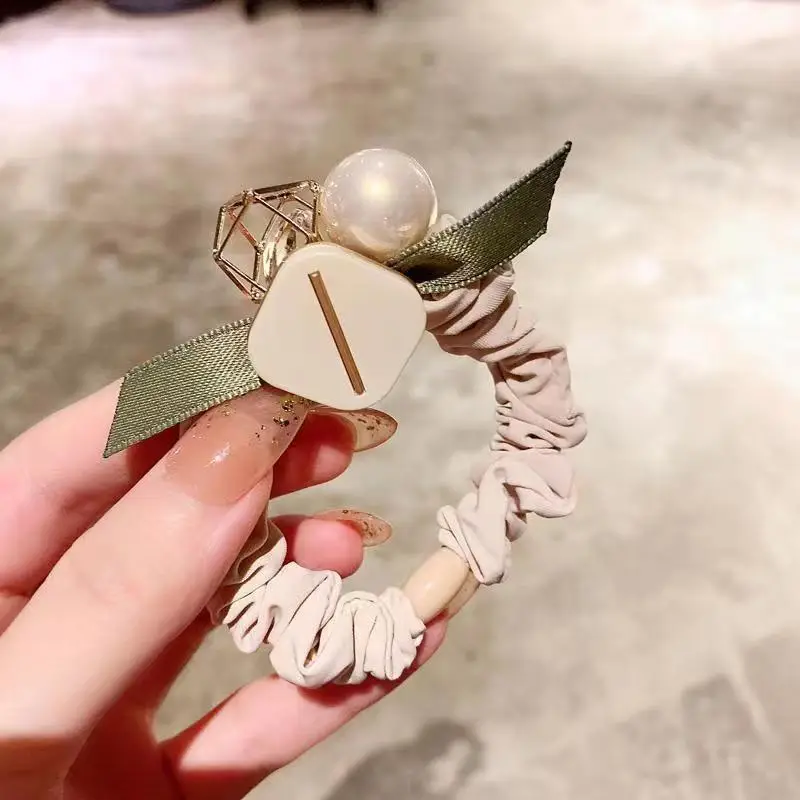 Japanese Korean Style Pearl Hair Ring with Elastic Head Rope — feature 5