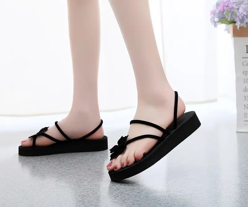 Women Black Floral Flip Flops Summer Sandals — feature 17