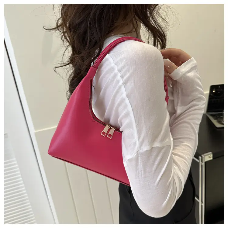 Women's Beige Leather Shoulder Bag 2023 Summer Korean Style — feature 10