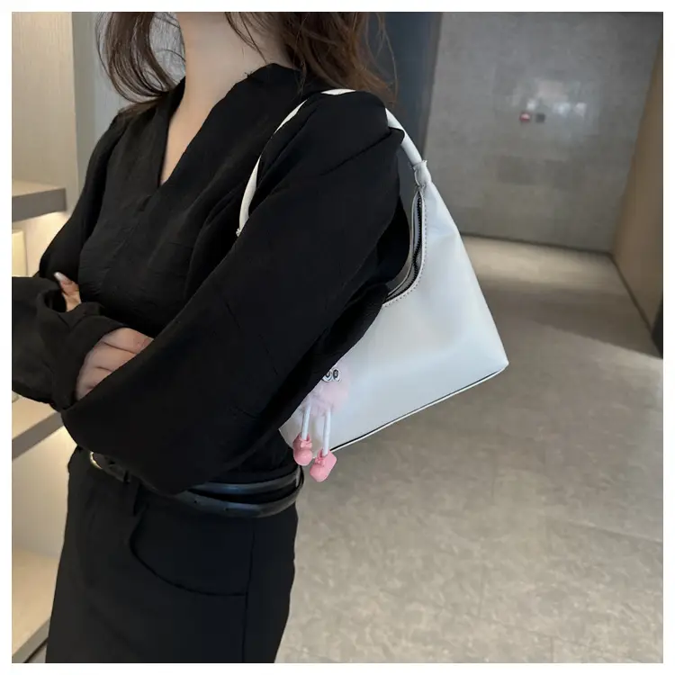 Women's Beige Leather Shoulder Bag 2023 Summer Korean Style — feature 18