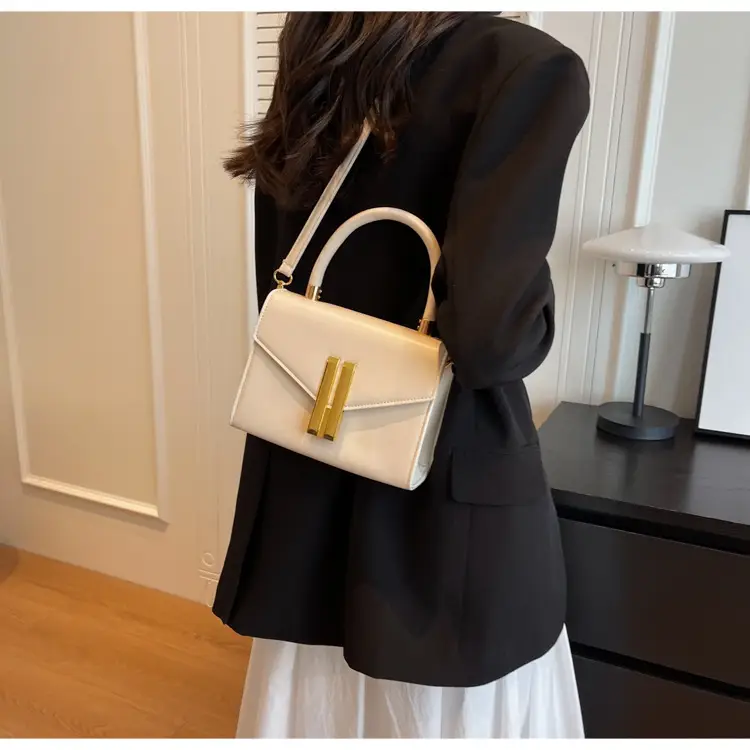 Green Textured Square Handbag for Women 2023 — feature 8