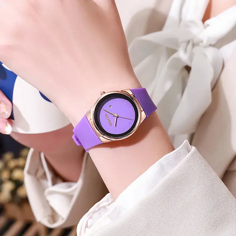 Women's White Silicone Quartz Watch with Rose Gold Case - Image 2