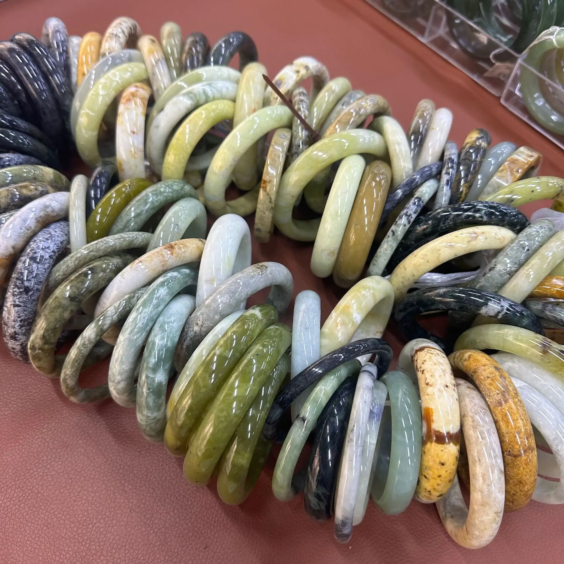 Natural Xiuyu Jade Bracelets Earth Blue Blood Vessel Red Lemon Yellow Dark Blue Dark Green Fenda Liaoyang — feature 6
