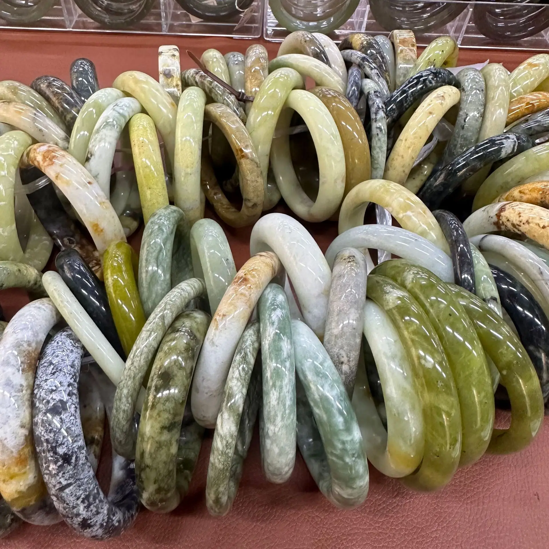 Natural Xiuyu Jade Bracelets Earth Blue Blood Vessel Red Lemon Yellow Dark Blue Dark Green Fenda Liaoyang — feature 8