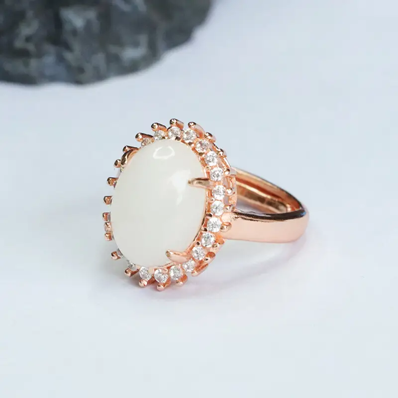 Guan Yu Hetian Jade Ring White Rose Gold — feature 9