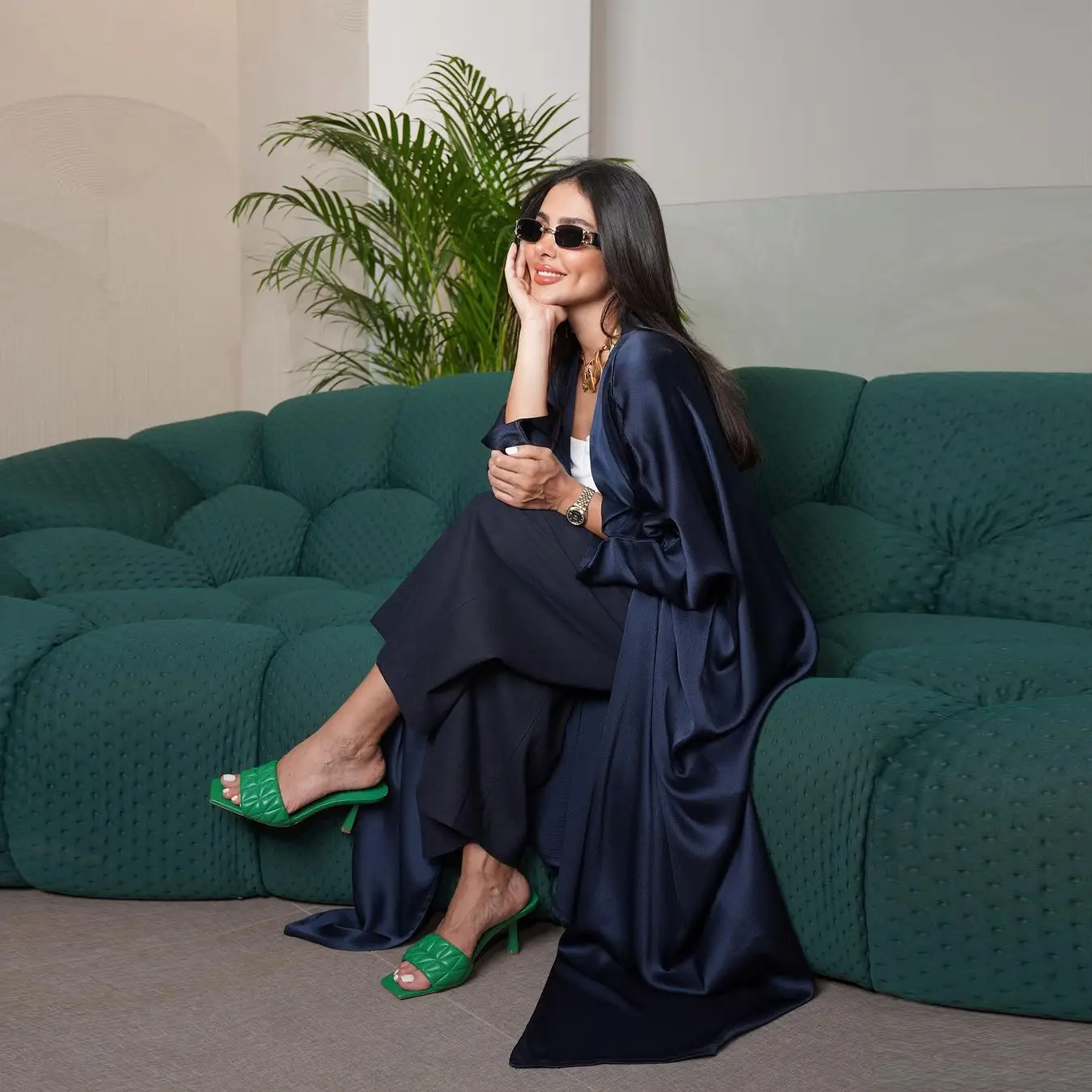 Long Women's Casual Robe Bright Soft Comfortable Minimalist Abaya - Image 5