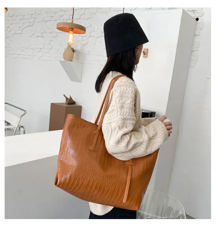 Simple Large Capacity Women's Beige Tote Bag — feature 30