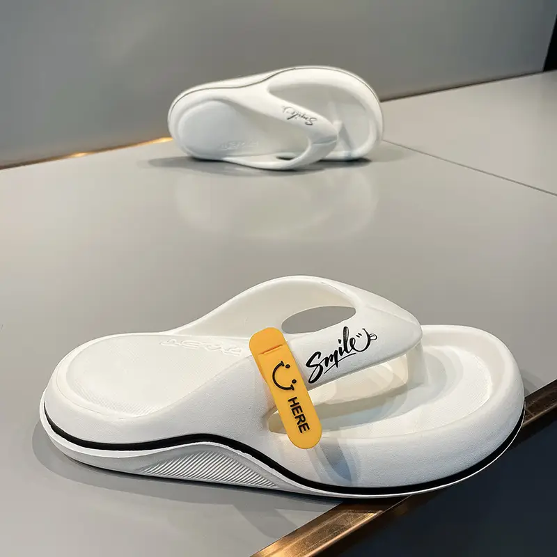 Fujian manufacturers cross-border EVA flip-flops summer casual shit-stepping men's slippers outerwear trendy beach sandals