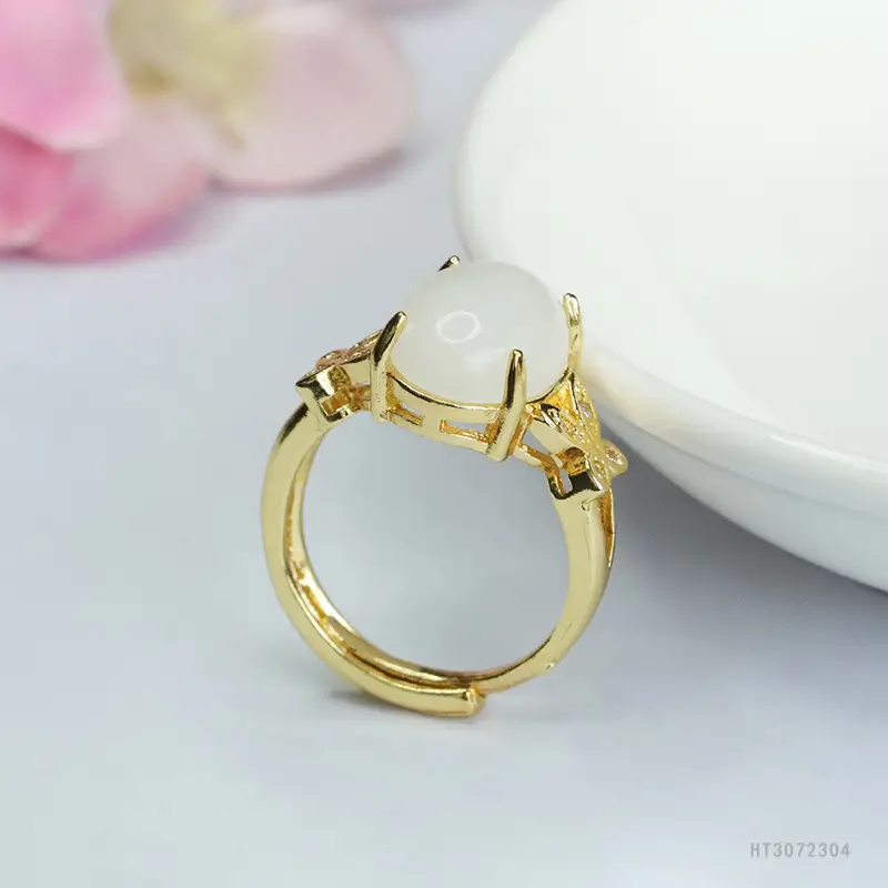 White Jade Butterfly Ring with Gold Plating — feature 8