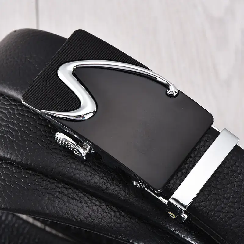 Men's Black Automatic Buckle Belt with Gold Plated Clasp - Image 4