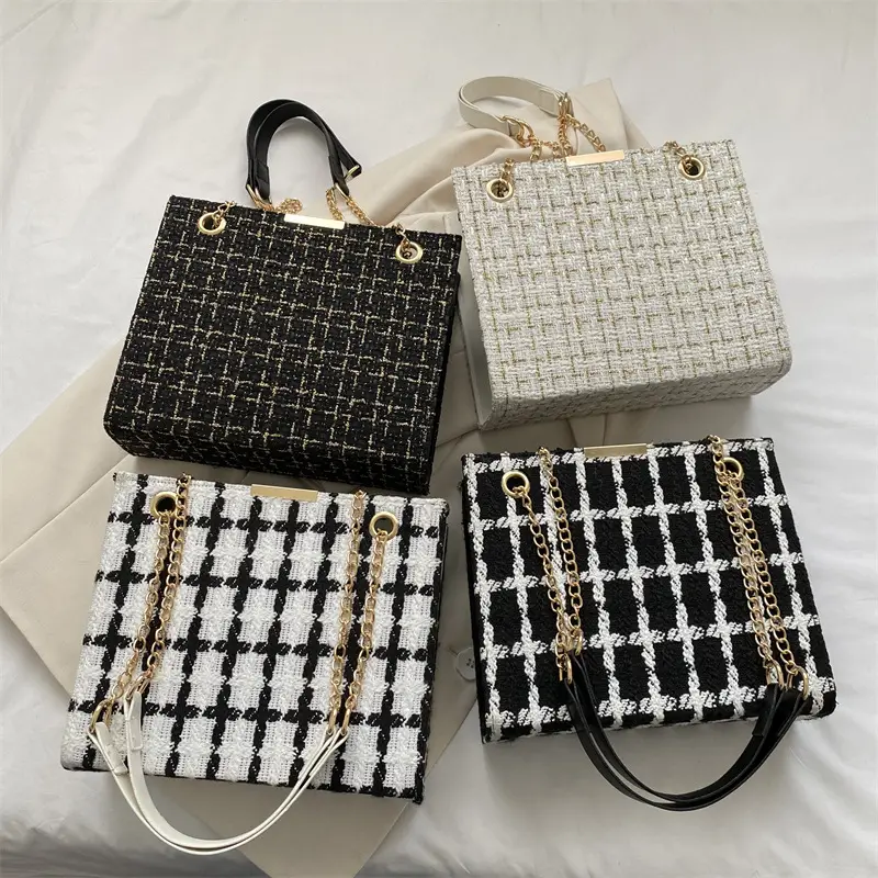 Women's Black Plaid Shoulder Bag with Gold Chain - Image 5